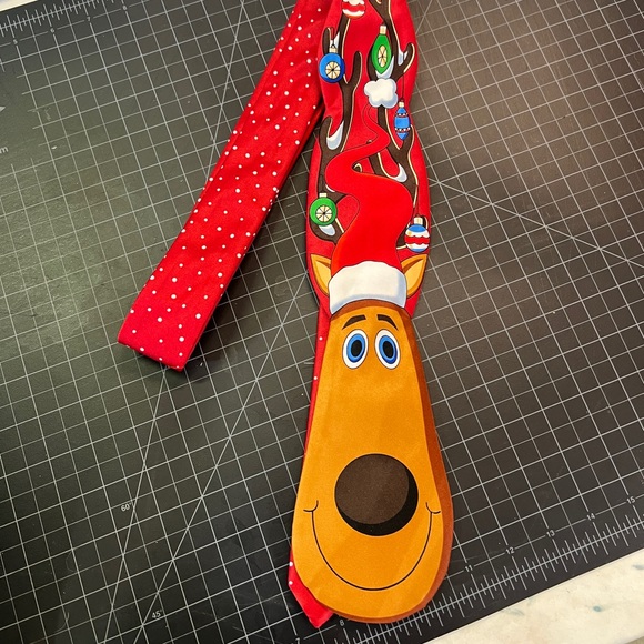 EUC Fun reindeer tie for Christmas - Picture 1 of 3